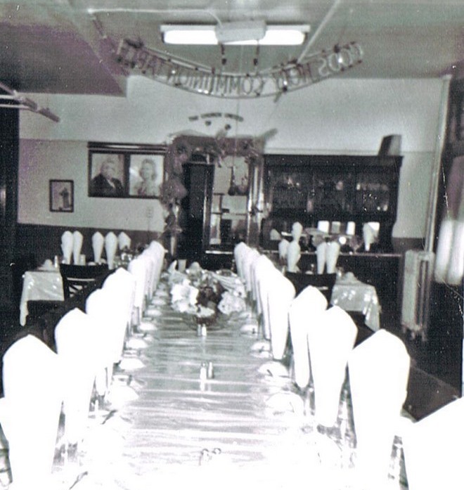 Banquet Table.