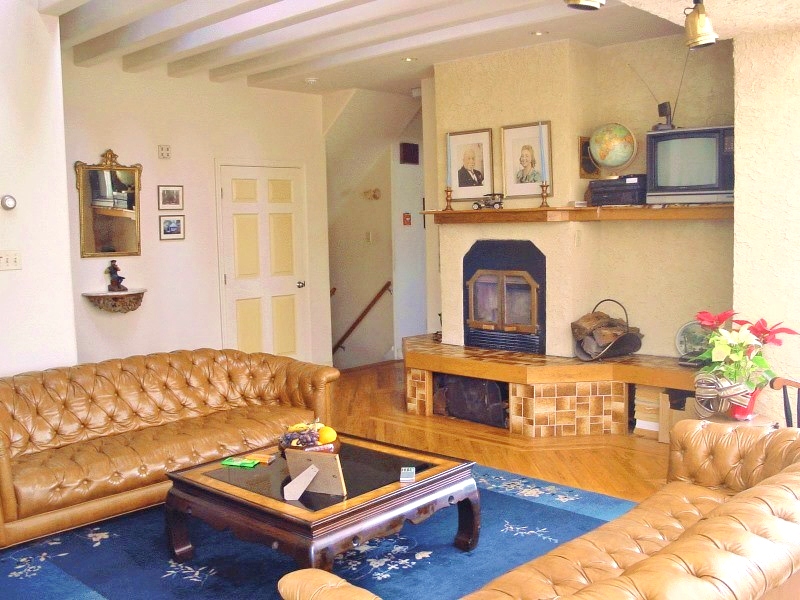 Hilltop House Living Room, Woodmont.